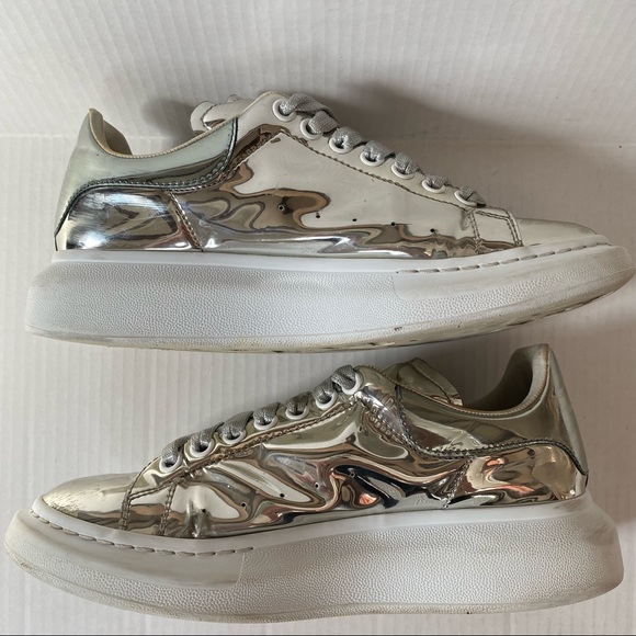Alexander McQueen Oversized Sneakers - Picture 11 of 15